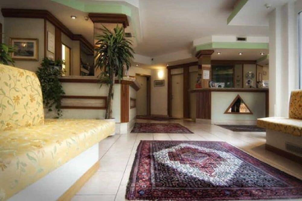 Hotel Garni Villa Fontana Тренто Экстерьер фото